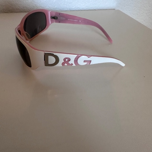 Authentic Dolce and Gabbana sunglasses - Picture 2 of 7
